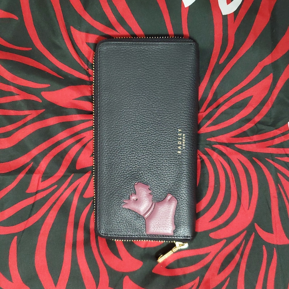 Radley London Stamp Collection Minimalist Black Leather Wallet